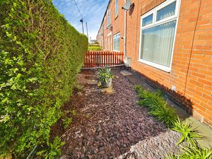 Photo 5- click for photo gallery